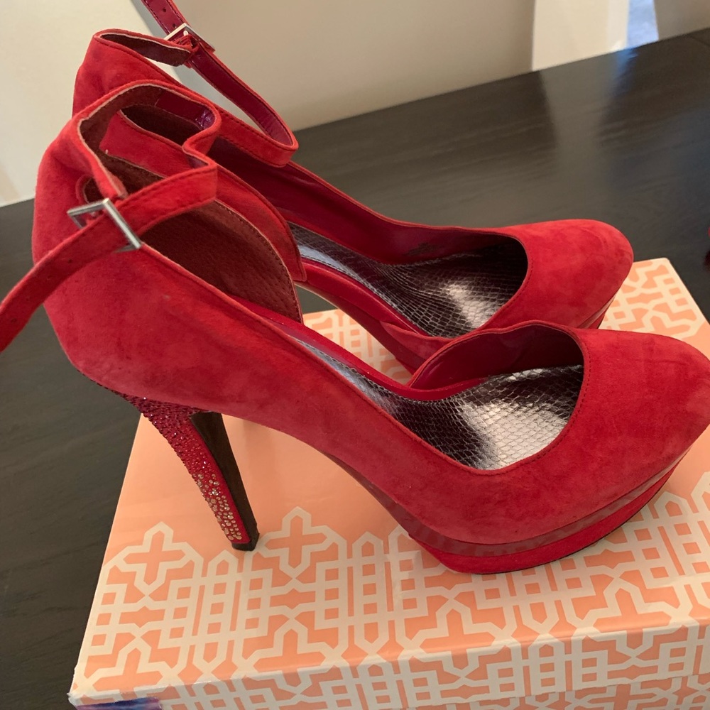 Women Red platform heels size 10